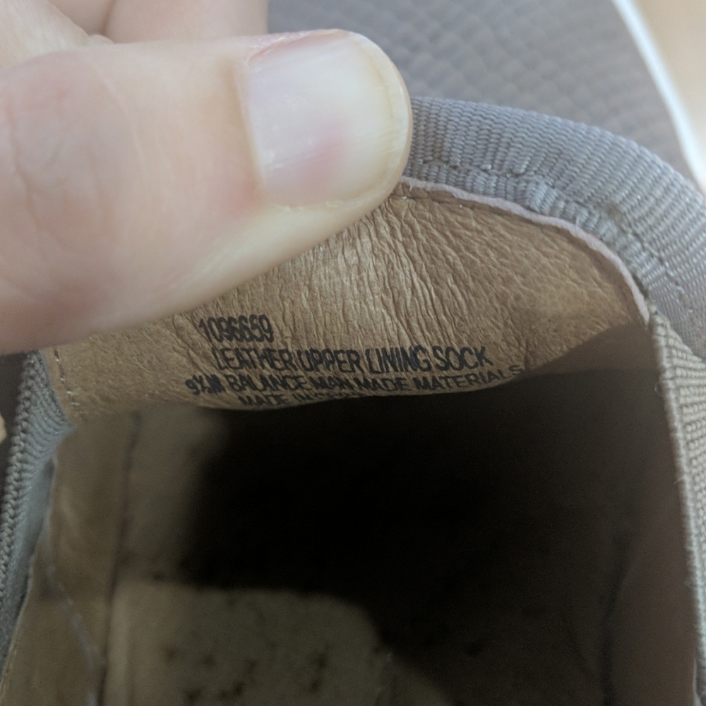Sofft slip on sneakers - Picture 3 of 3
